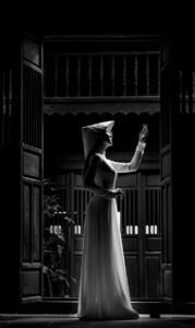 保証人が必要な場合、どのような手続きが必要ですか？